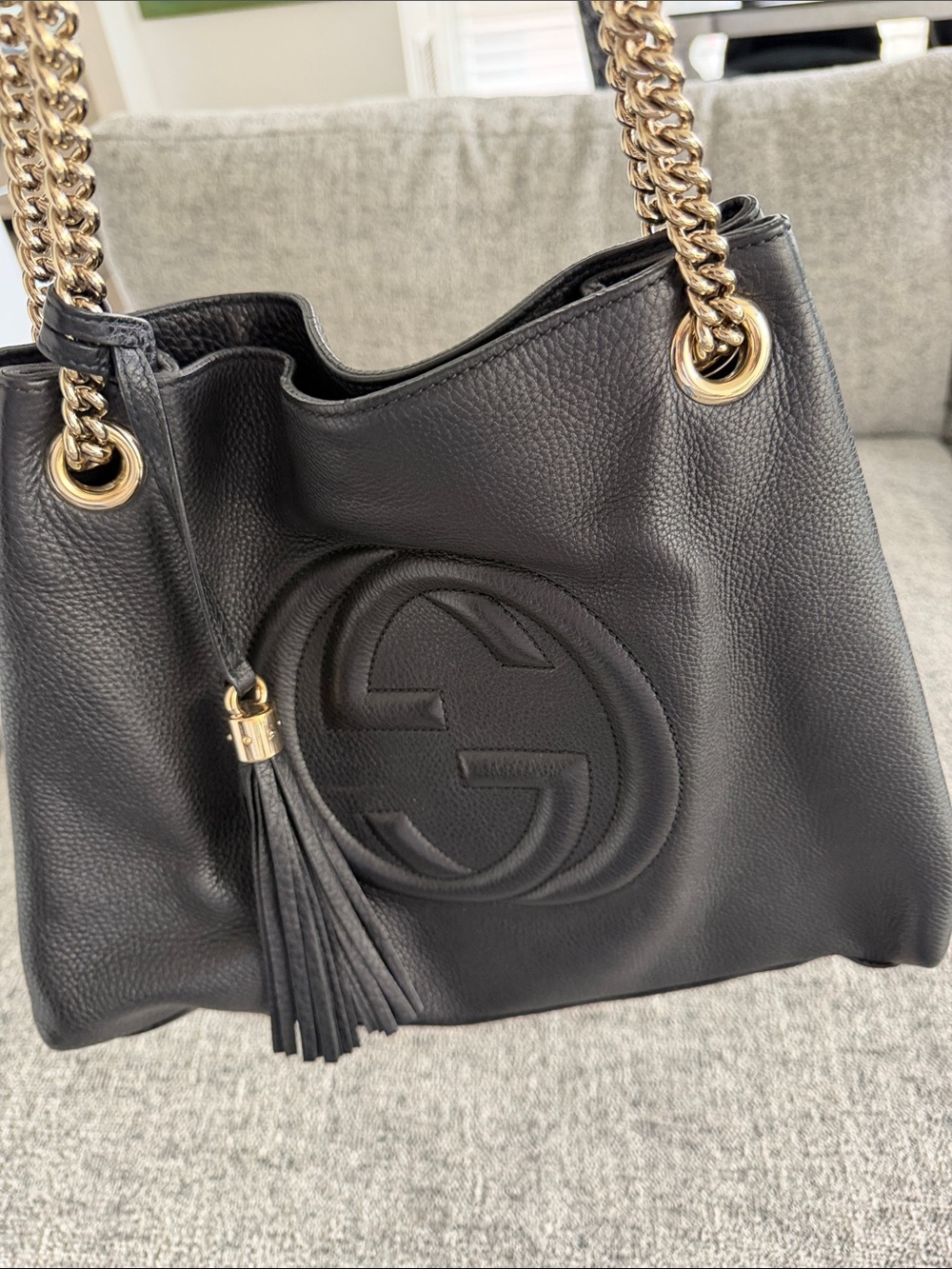 Gucci Black Soho Pebbled Leather Shoulder Bag with Gold Chain - Picture 3 of 9
